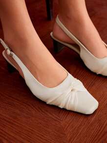 SheIn Belle 方頭蝴蝶結細節女時尚高跟單鞋
