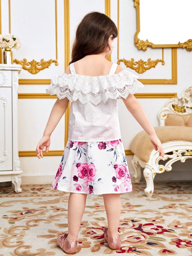 Young Girl Loose Casual Lace Splice Ruffle Blouse & Flower Printed Skirt With Ruffle Hem Set