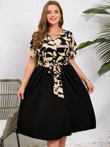 EMERY ROSE 大码女式杏色和黑色撞色几何图案收腰夏季带袖连衣裙 - 彩色 - 查看 3