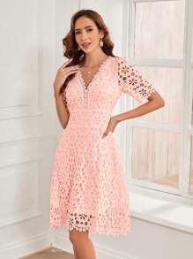 Vestido Acampanado Con Cuello En V Y Encaje Floral Con Empalme De Encaje - Rosa - Ver 5