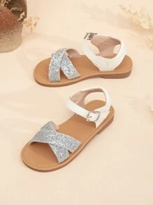 Sandalias planas de moda para niñas con diseño de purpurina con cierre de gancho y bucle y hebilla - Plateado - Ver 6