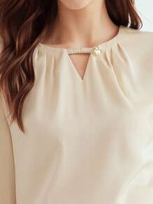 MOTF PREMIUM Dệt Của phụ nữ Cổ lỗ khóa Áo sơ mi - Màu be - Xem 11