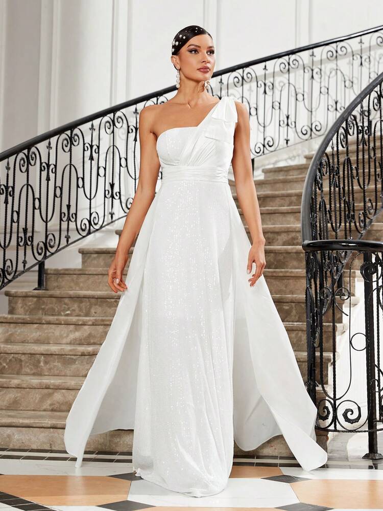 Butterfly Detail One Shoulder Wedding Dress With Beaded Splicing And Large Hem