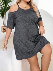 Vestido de dormir casual para mujeres de talla grande con textura de chifón y hombros descubiertos
