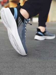 女款透氣網面輕便休閒跑步鞋,舒適柔軟鞋底 - 深灰色 - 查看 3