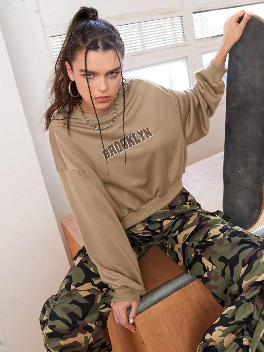 SHEIN Sports Women's Drop Shoulder Athletic Sweatshirt With Letter Print - Khaki - View 1