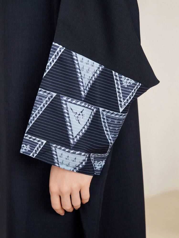 Women's Geometric Printed V-Neck Kaftan With Patchwork Design