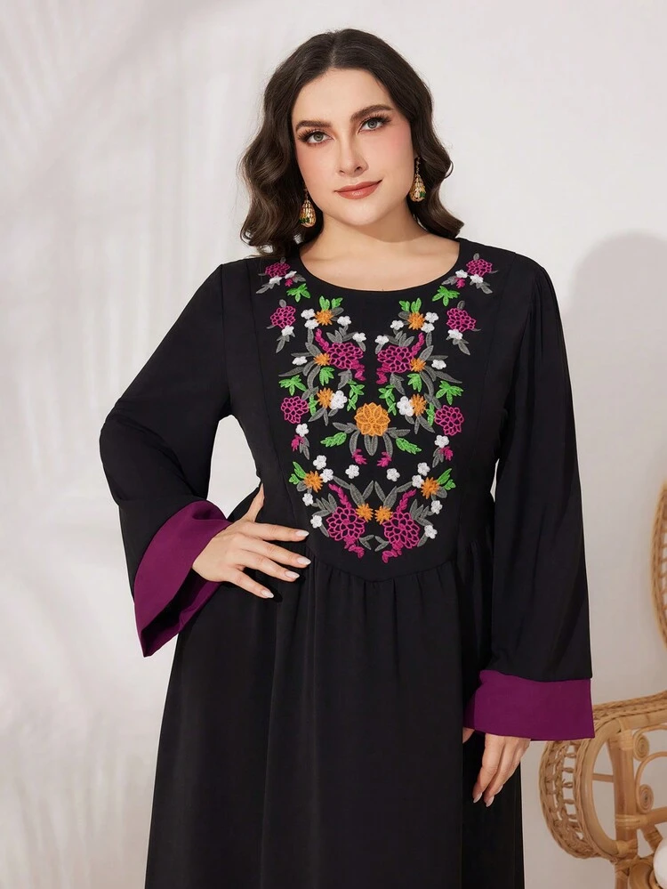 Women's Plus Size Floral Embroidery Flared Sleeve Arabian Clothing Kaftan Jalabiya Dress