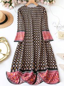 SHEIN LUNE 大尺碼女士幾何和花卉印花長袖連衣裙 - 彩色 - 查看 2