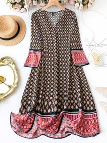 SHEIN LUNE 大尺碼女士幾何和花卉印花長袖連衣裙 - 彩色 - 查看 1