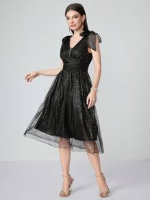 SHEIN Belle 黑色網狀連衣裙,金色閃爍裝飾 - 黑色 - 查看 3