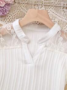 Tween Girl Contrast Lace Ruffle Trim Notched Neckline Blouse