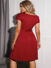 女性禮服紀念慶典、雞尾酒派對及其他場合,優美搖擺裙設計