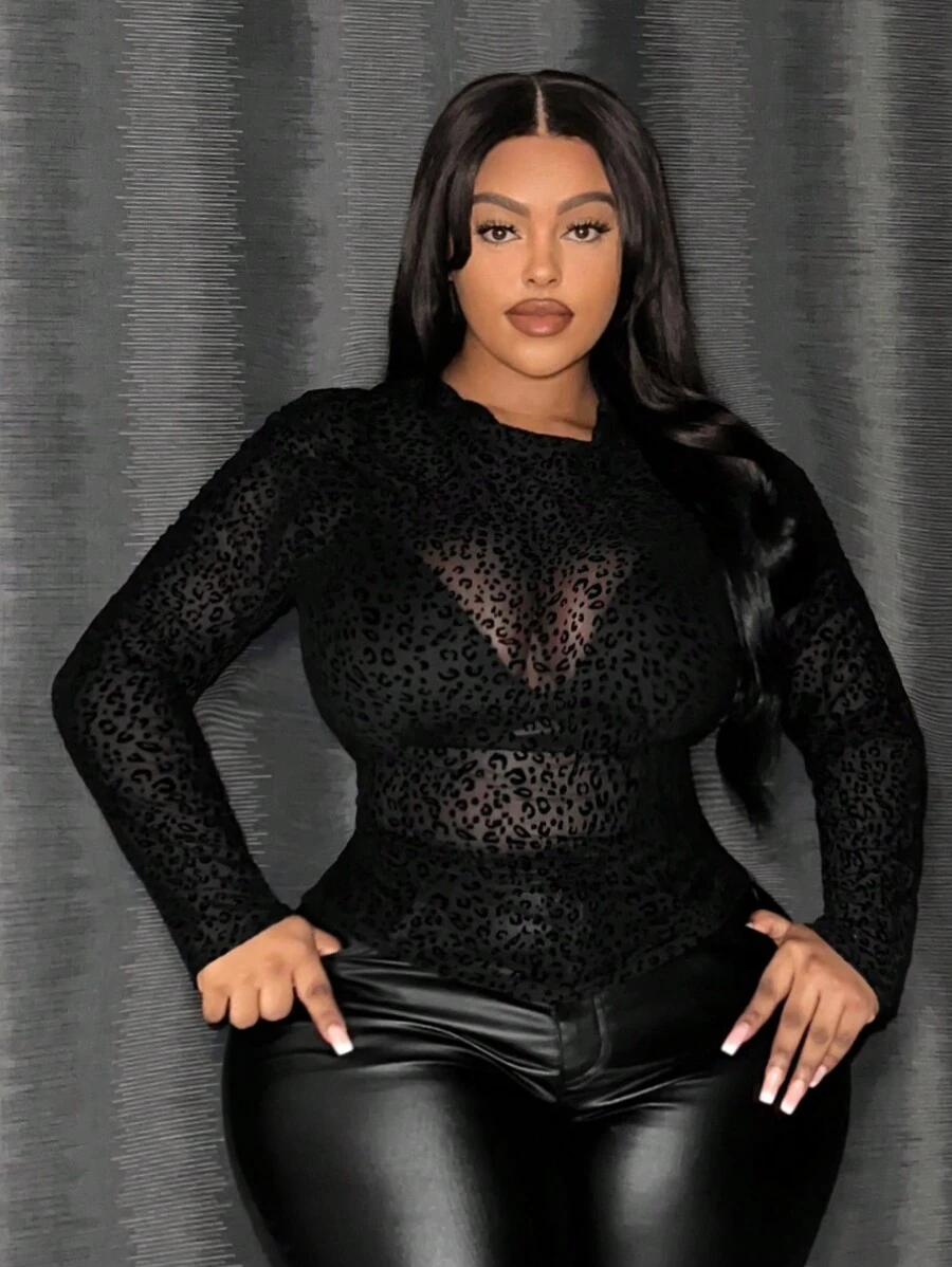 Slaydiva Elegant And Sexy Fitted T-Shirt With Leopard Pattern And Plush Fabric For Plus Size Women - Black - View 1