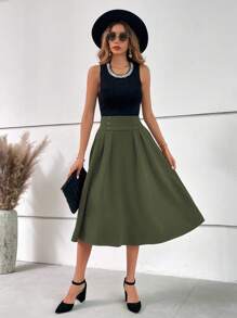Ellevyn Women's Solid Color Pleated Button Detail Skirt - Army Green - View 9