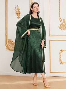 Al Najma 女士彩色拼接毛邊蝙蝠袖外套和無袖連衣裙兩件套 - 墨綠色 - 查看 7