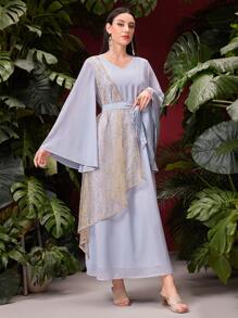 Al Najma Damen Lose Kleid mit bestickter Mesh-Kontrast Glockenärmel