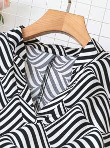 SHEIN Clasi 加大碼全印花腰帶連身裙 - 黑與白 - 查看 3