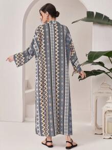 Al Najma Geometric Printed Batwing Sleeve Dress Kaftan Jalabiya Dress - Multicolor - View 2