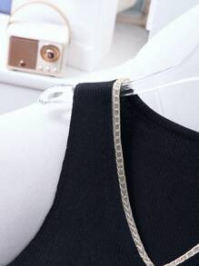 SHEIN LUNE Plus Size Women's V-Neck Knitted Top