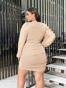 SHEIN Privé 大尺碼閃亮百褶裹身連身裙