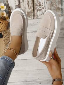 女鞋時尚大碼平底鞋,帶有楔跟和厚底,泵鞋款式