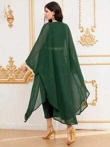 Al Najma 女士彩色拼接毛邊蝙蝠袖外套和無袖連衣裙兩件套 - 墨綠色 - 查看 2