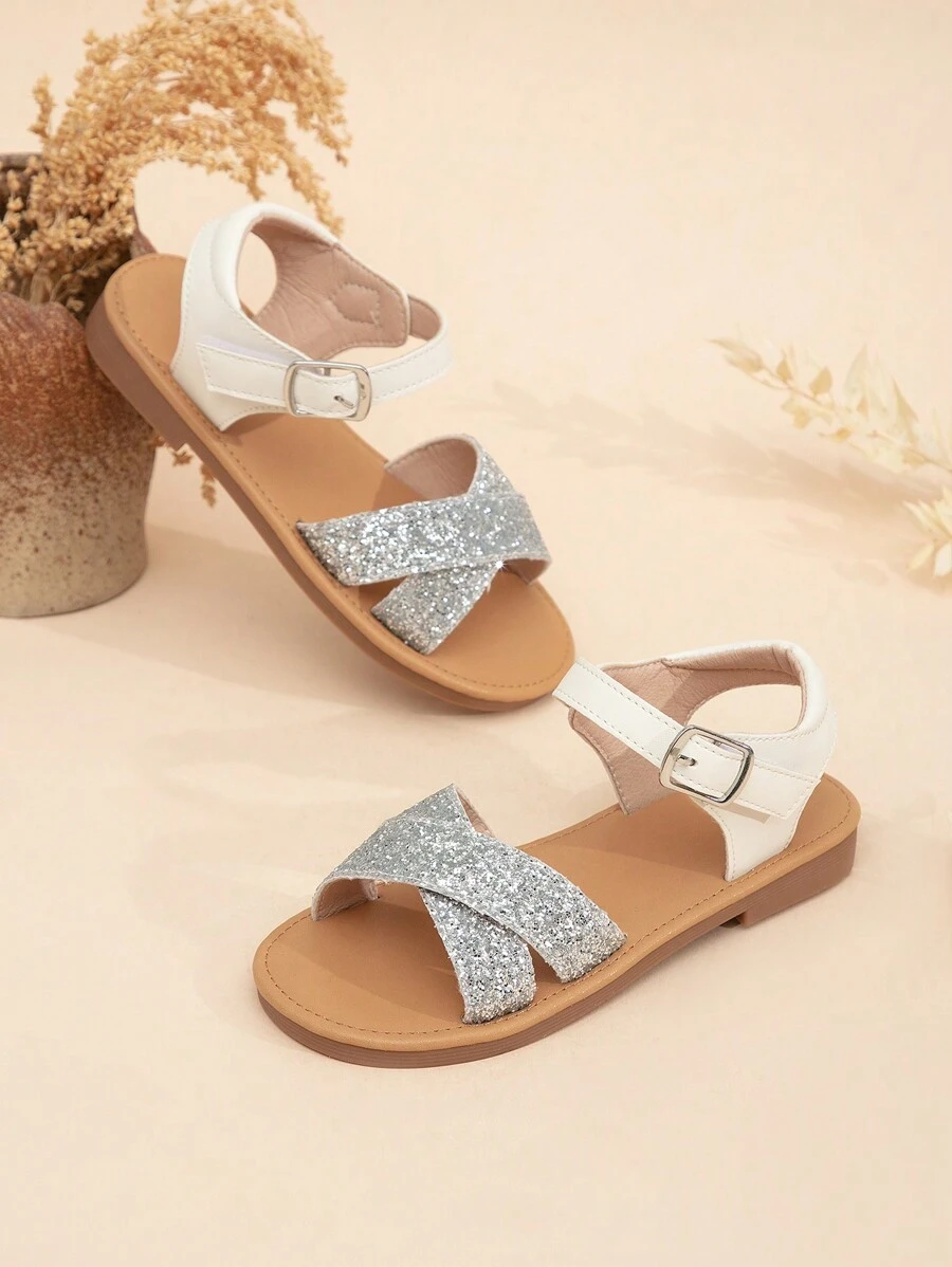 Sandalias planas de moda para niñas con diseño de purpurina con cierre de gancho y bucle y hebilla - Plateado - Ver 1