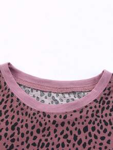 All Over Printed Short Sleeve Casual Round Neck T-Shirt - Red - View 5