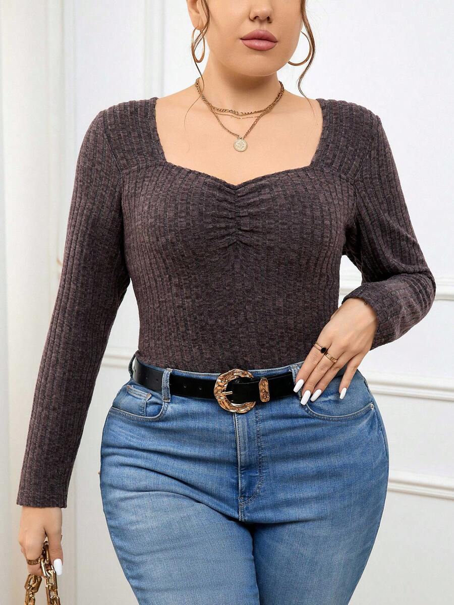 SHEIN Frenchy 女士大尺碼純色甜心領t恤,帶胸部褶皺