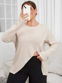 SHEIN Essnce Camiseta Casual De Manga Larga Y Talla Grande Para Mujer Con Diseño De Abertura Frontal Elegante De Color Albaricoque