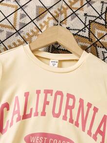 SHEIN 中小學女生休閒字母印花短袖t恤和短褲套裝