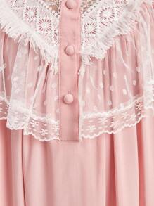 SHEIN Vestido Casual Suelto Para Niña En Edad De Transición Con Estilo De Palace, Encaje Con Parches Y Volantes Para Vestir En Casa - Rosa Pálido - Ver 5