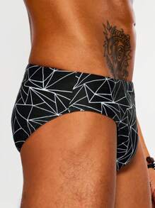 Manfinity Men's Beach Vacation Geometric Pattern Triangle Swim Brief - Black - View 5