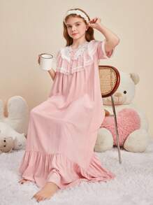 SHEIN Vestido Casual Suelto Para Niña En Edad De Transición Con Estilo De Palace, Encaje Con Parches Y Volantes Para Vestir En Casa - Rosa Pálido - Ver 2