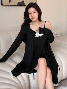 DAZY 色塊印花裝飾睡裙和浴袍套裝 - 黑色 - 查看 4