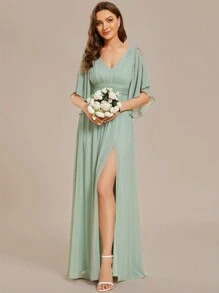 EVERPRETTY 优雅露肩荷叶袖V领高腰修身雪纺鼠尾草绿伴娘礼服，适合婚礼、度假和毕业典礼等场合。