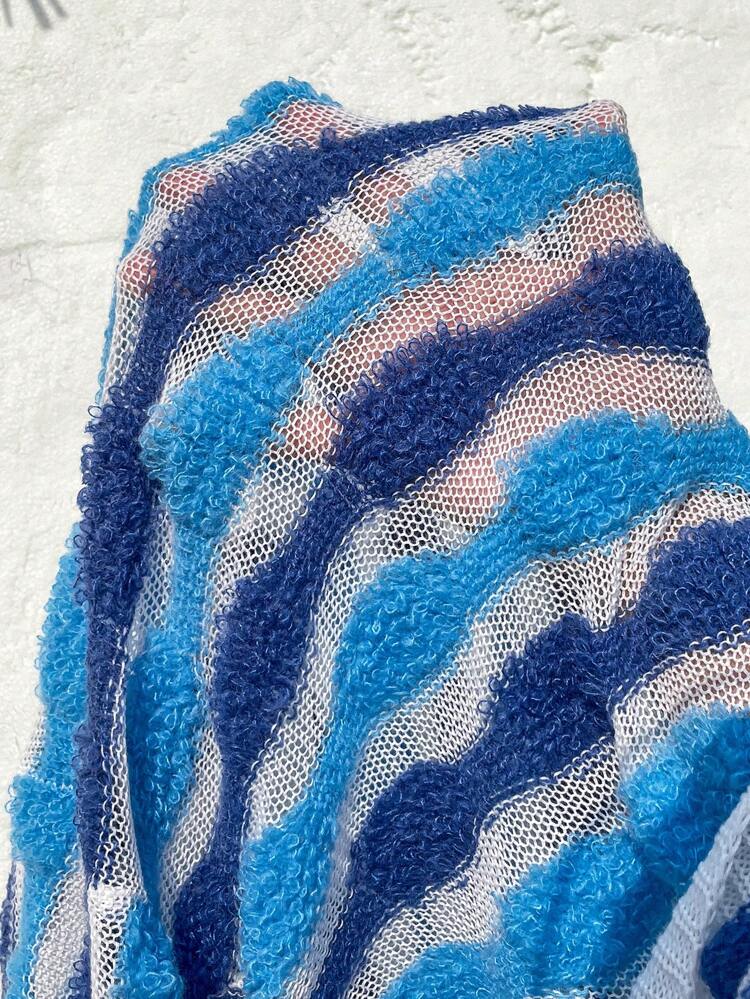 Plus Size Women's Contrast Color Textured Knit Cardigan With Unique Design