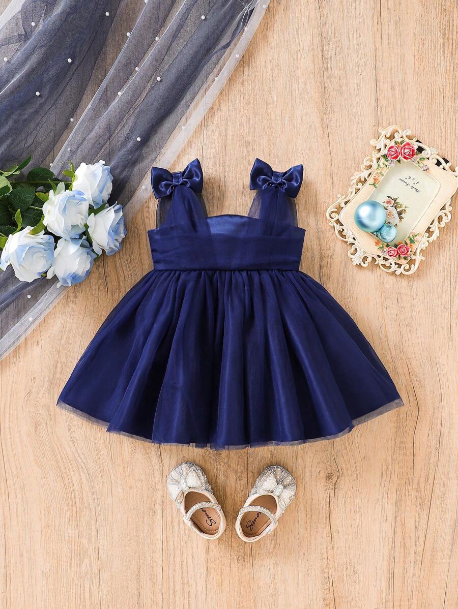 SHEIN Vestido de malla sin mangas decorado con mariposas para bebé niña