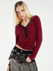 Forever 21 Y2K朋克節紅黑條紋V領長袖T卹 - 紅白色 - 查看 1