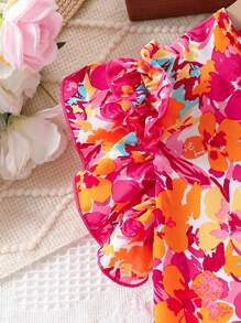 SHEIN Camiseta Con Cuello Redondo Y Ribete Festoneado Con Estampado Floral Para Niñas Preadolescentes