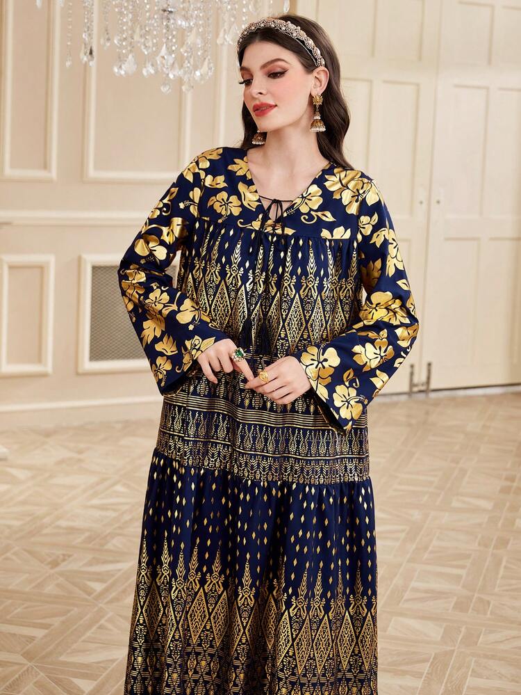 Women's Arabic Geo Print Dress With Gold Foil Detailing, Elegant Evening Party Kaftan Jalabiya Maxi Dress, Elegant Luxury Evening Party Style, For Gargee'an/Foundation Day/Festival