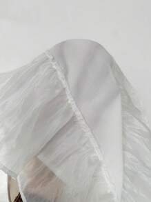 SHEIN Privé White Elegant Women'S V-Neck Camisole Top With Ruffled Hem