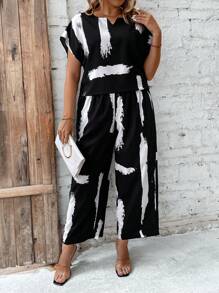 SHEIN Clasi Plus Size Women's Printed Notched-Neck Batwing Sleeve Two-Piece Set For Summer - Black - View 4