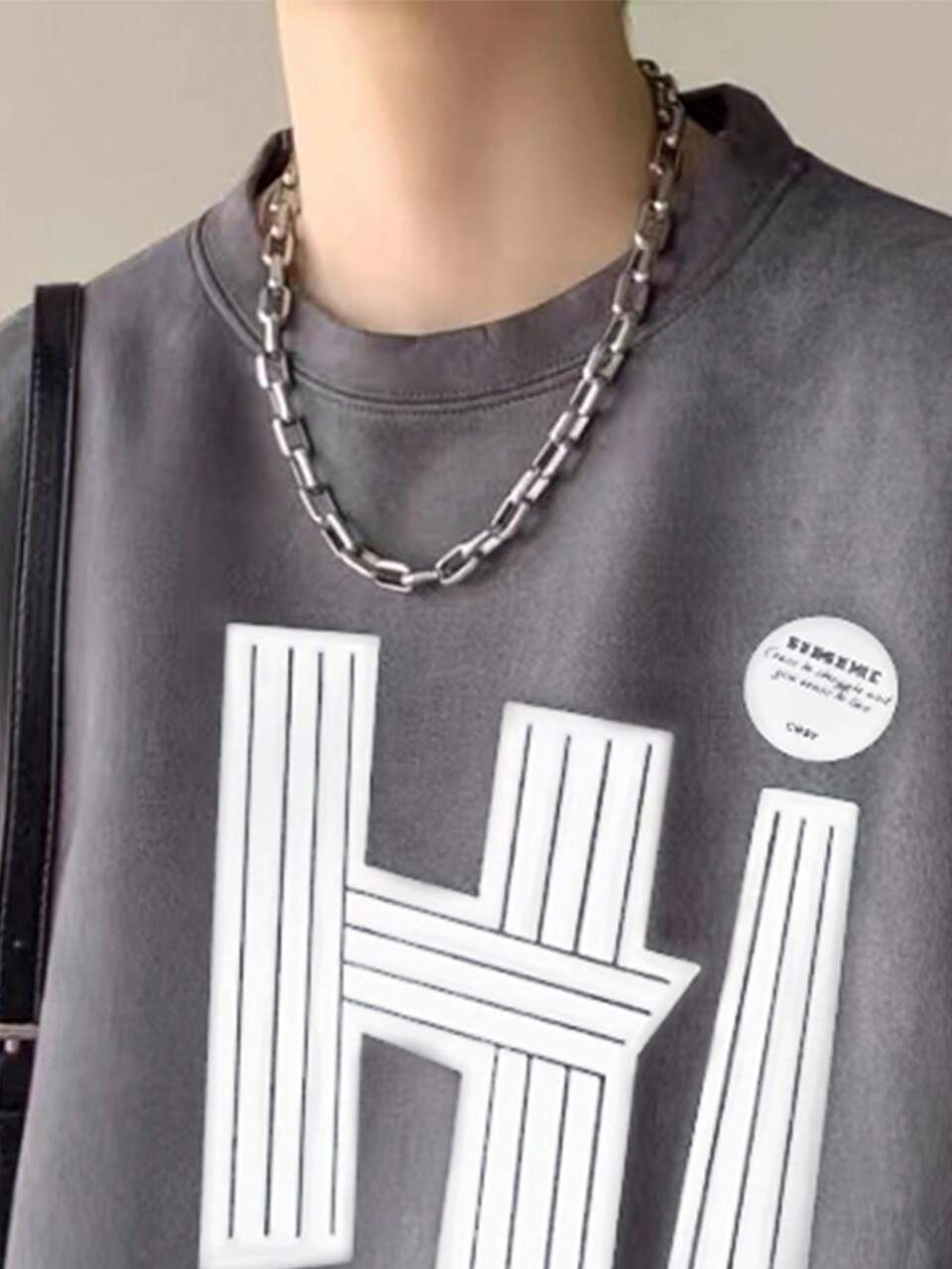 Loose Fit Men's Round Neck Casual Sweatshirt With Letter Print