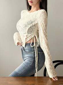 DAZY Top corto ajustado de unicolor con mangas largas y cordón para mujeres, blusas de verano transparentes, ropa de vuelta al colegio - Beis - Ver 5