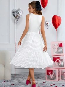 SHEIN Essnce Vrouwen Valentijnsdag Wit Casual Ronde hals Zonder mouwen Rucheszoom A-lijn jurk Voor Zomer