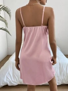 SHEIN Privé 女性閃爍裝飾的緞面背心裙 - 粉色 - 查看 2