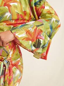 Amiko Batwing Sleeve Tie Front Kimono - Multicolor - View 6