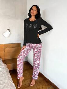 RueChic Set pantaloni și tricou cu imprimeu floral